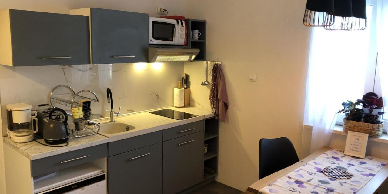 Apartments Grgic Zrnovo Eksteriør bilde