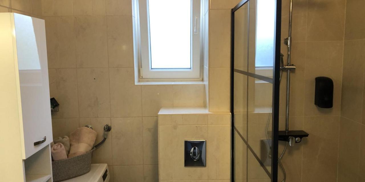 Apartments Grgic Zrnovo Eksteriør bilde