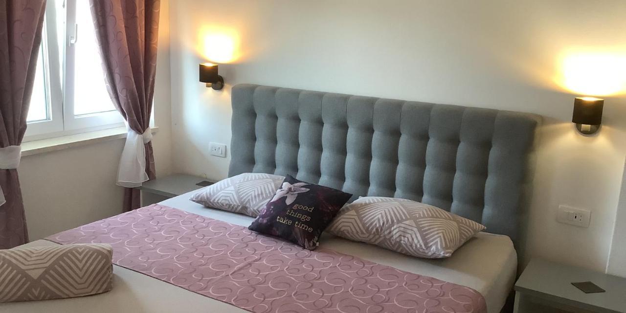 Apartments Grgic Zrnovo Eksteriør bilde