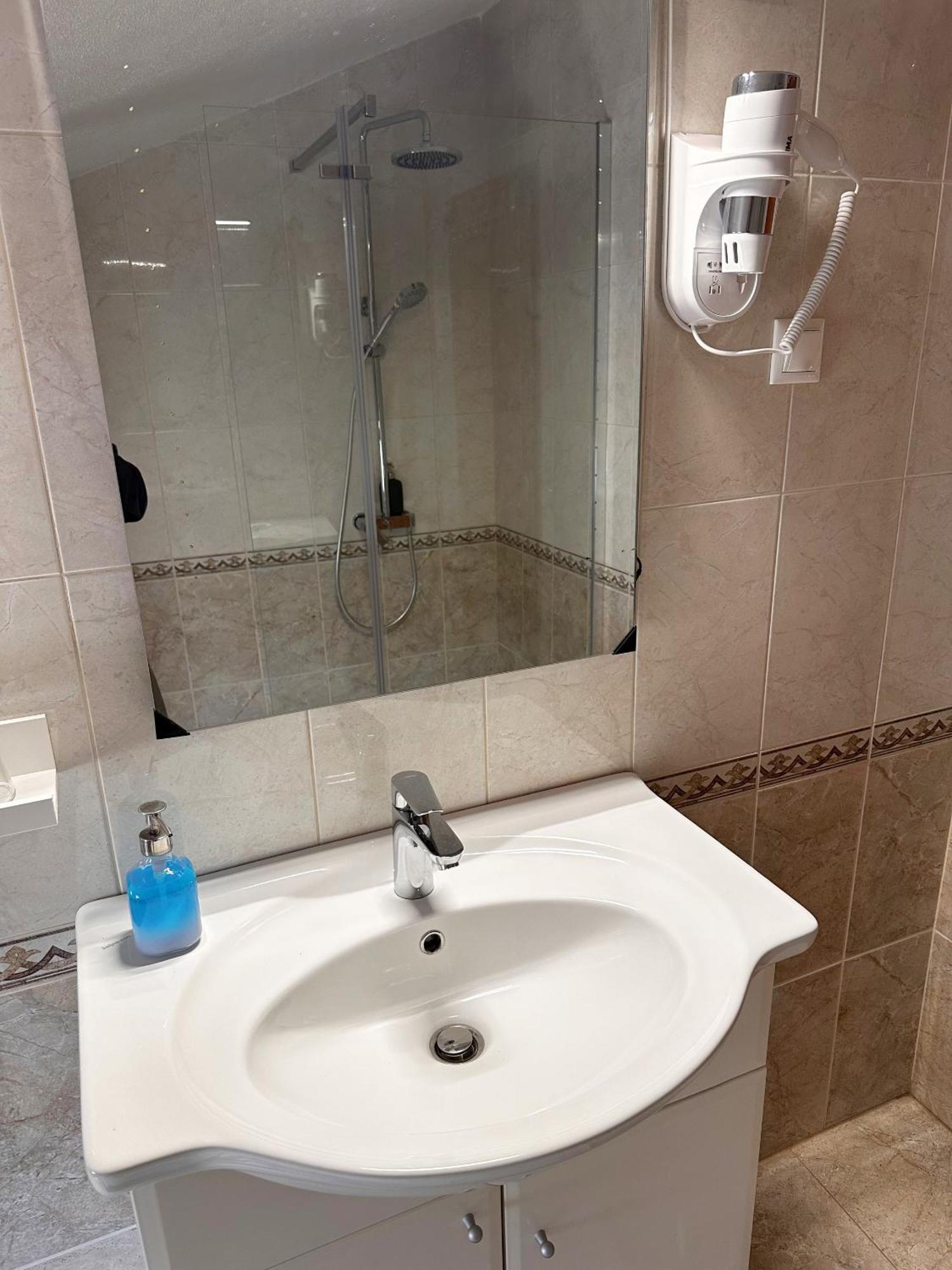 Apartments Grgic Zrnovo Eksteriør bilde