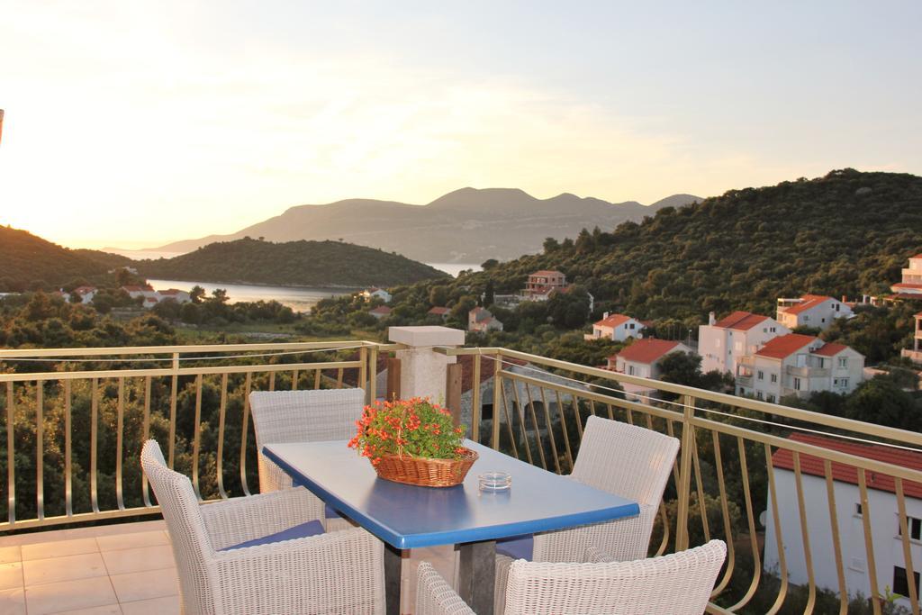 Apartments Grgic Zrnovo Eksteriør bilde
